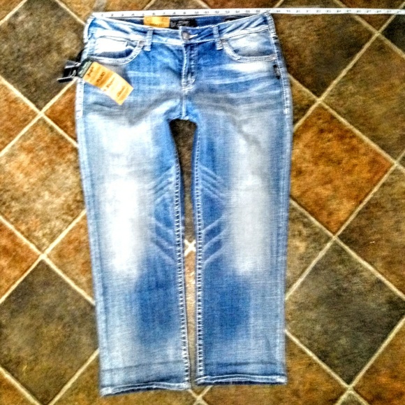 Silver Jeans Size 33X22.5 High Rise Capri NWT - Picture 2 of 8